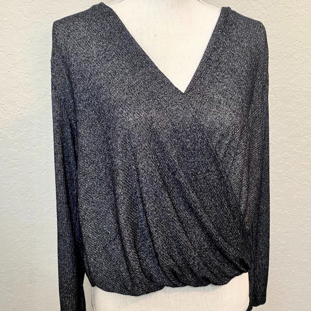 Everleigh Womens Size M Dark Gray Long Sleeve Top